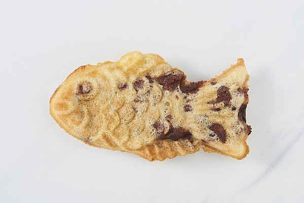 포토 JPG 스튜디오촬영 디저트 실내 누끼 사람없음 하이앵글 한개 뜨거움 달콤 흰배경 겨울간식 군것질 붕어빵 단팥 플랫레이 국내포토 1 음식 빵 뷰포인트 백그라운드 내부 흰색 플랫 맛 파일형식