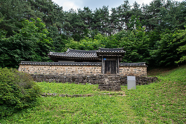 포토 JPG 주간 나무 여행 풍경 사람없음 야외 여름 관광지 명승지 제천 현판 박약재 제천10경 국내포토 자연요소 식물 계절 문화재 기념물 충청북도 파일형식