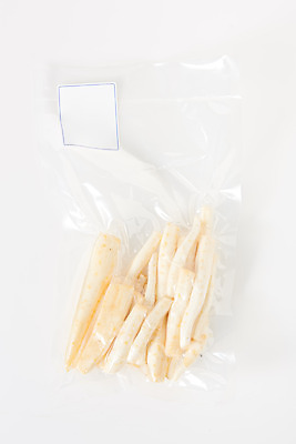 포토 JPG 스튜디오촬영 채소 식재료 실내 사람없음 하이앵글 여러개 신선 흰배경 유기농 더덕 비닐포장 자연산 플랫레이 깐더덕 국내포토 웰빙 뷰포인트 다수 백그라운드 포장 자연 내부 흰색 플랫 파일형식