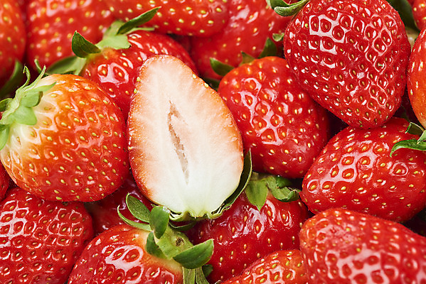 포토 JPG 스튜디오촬영 딸기 단면 실내 근접촬영 사람없음 하이앵글 여러개 신선 달콤 유기농 플랫레이 제철과일 국내포토 웰빙 뷰포인트 다수 과일 내부 플랫 맛 제철 파일형식