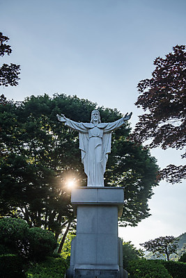 포토 JPG 주간 여행 풍경 사람없음 야외 여름 관광지 동상 천주교 명승지 제천 제천10경 배론성지 신유박해 국내포토 자연요소 계절 종교 조형물 문화재 역사 기념물 충청북도 성지 파일형식