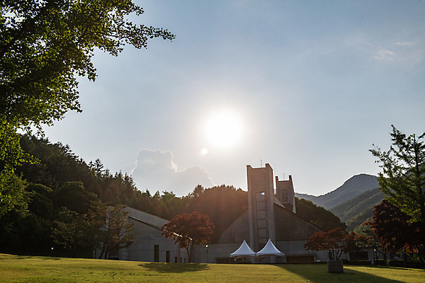 포토 JPG 주간 여행 하늘 풍경 사람없음 야외 여름 관광지 햇빛 천주교 명승지 제천 제천10경 배론성지 신유박해 국내포토 자연요소 계절 종교 태양 문화재 역사 충청북도 성지 파일형식