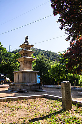 포토 JPG 주간 여행 풍경 사람없음 야외 여름 관광지 문화재 국내여행 단양 명승지 삼층석탑 향산리삼층석탑 국내포토 자연요소 계절 석탑 충청북도 파일형식