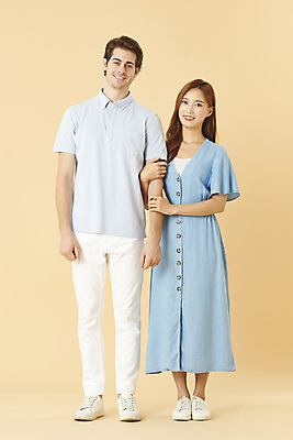 포토 JPG 스튜디오촬영 전신 서양인 외국인 커플 여자 남자 커플라이프 실내 사랑 서기 미소 누끼 20대 성인 두명 앞모습 30대 팔짱 다정 한국인 다문화 국제결혼 노란배경 성인만 국제커플 국내포토 라이프스타일 감정 뷰포인트 결혼 백그라운드 컨셉 관계 모션 표정 사람 동양인 인종 청년 내부 장년 노란색 사회이슈 파일형식