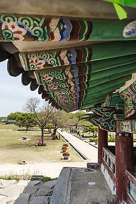 포토 JPG 주간 여행 한국건축 유적지 단청문양 풍경 사람없음 야외 관광지 봄 문화재 성 국내여행 명승지 사적지 지붕처마 해미읍성 국내포토 자연요소 문양 건축물 계절 건축 고건축 지붕 단청 처마 서산 파일형식