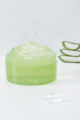 포토 JPG 스튜디오촬영 단면 실내 사람없음 건강관리 화장품 신선 오브젝트 흰배경 유기농 다육식물 알로에 사포나리아 알로에젤 국내포토 식물 웰빙 백그라운드 건강 관리 내부 뷰티 흰색 젤 파일형식