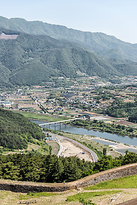 포토 JPG 주간 여행 풍경 사람없음 야외 여름 관광지 국내여행 단양 명승지 온달산성 석축산성 국내포토 자연요소 계절 충청북도 산성 파일형식