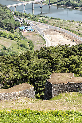 포토 JPG 주간 여행 풍경 사람없음 야외 여름 관광지 국내여행 단양 명승지 온달산성 석축산성 국내포토 자연요소 계절 충청북도 산성 파일형식