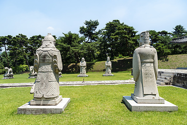 포토 JPG 주간 한국전통 여행 유적지 풍경 사람없음 야외 여름 관광지 세계문화유산 문화재 역사 한국사 조선시대 석조물 왕릉 조선왕릉 홍유릉 순종 순정효황후 홍유릉침전 유릉 국내포토 자연요소 전통 계절 고건축 한국 왕 여왕 남양주 파일형식