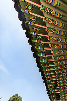 포토 JPG 주간 한국전통 로우앵글 여행 유적지 하늘 지붕 단청문양 풍경 사람없음 야외 여름 관광지 세계문화유산 문화재 역사 한국사 조선시대 명성황후 왕릉 조선왕릉 홍유릉 홍릉 고종 을미사변 국내포토 자연요소 전통 문양 계절 뷰포인트 고건축 한국 왕 단청 남양주 파일형식