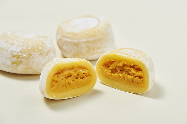 포토 JPG 스튜디오촬영 단면 디저트 실내 사람없음 여러개 오브젝트 베이지색배경 단호박떡 국내포토 음식 다수 백그라운드 떡 내부 베이지색 파일형식