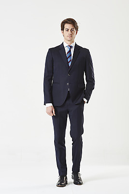 포토 JPG 스튜디오촬영 전신 서양인 외국인 남자 비즈니스 성공 실내 한명 서기 누끼 정장 성인 앞모습 30대 비즈니스맨 자신감 흰배경 주머니손 성인남자한명만 국내포토 1 옷 감정 뷰포인트 백그라운드 컨셉 모션 사람 인종 내부 장년 흰색 직장인 남자한명만 성인남자만 파일형식