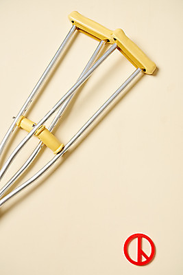 포토 JPG 스튜디오촬영 실내 사람없음 하이앵글 선택 장애인 투표 선거 민주주의 사회이슈 오브젝트 목발 국회의원 노란배경 선거권 기표문양 플랫레이 대통령선거 국내포토 직업 문양 뷰포인트 백그라운드 컨셉 의료기기 내부 노란색 플랫 장애 파일형식