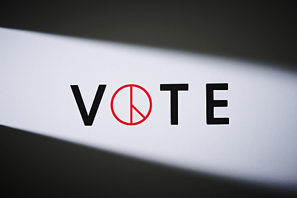 포토 JPG 스튜디오촬영 실내 사람없음 하이앵글 선택 투표 선거 민주주의 사회이슈 오브젝트 흰배경 국회의원 선거권 기표문양 플랫레이 대통령선거 국내포토 직업 문양 뷰포인트 백그라운드 컨셉 내부 흰색 플랫 파일형식