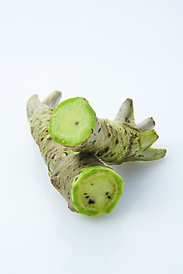 포토 JPG 스튜디오촬영 채소 식재료 실내 사람없음 흰색 소스 고추냉이 흰배경 생와사비 국내포토 컬러 백그라운드 내부 양념 파일형식