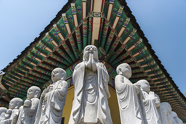 포토 JPG 주간 로우앵글 불교 한국 사람없음 야외 관광지 사찰 승려 석상 흥국사 국내포토 자연요소 아시아 종교 뷰포인트 여행 종교건축 성직자 여수 파일형식