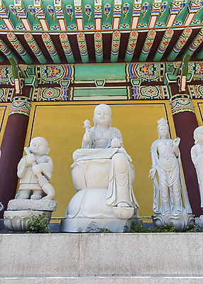 포토 JPG 주간 로우앵글 불교 한국 사람없음 야외 관광지 사찰 승려 석상 흥국사 국내포토 자연요소 아시아 종교 뷰포인트 여행 종교건축 성직자 여수 파일형식