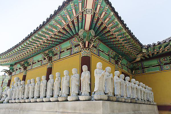 포토 JPG 주간 로우앵글 불교 한국 사람없음 야외 관광지 사찰 승려 석상 흥국사 국내포토 자연요소 아시아 종교 뷰포인트 여행 종교건축 성직자 여수 파일형식