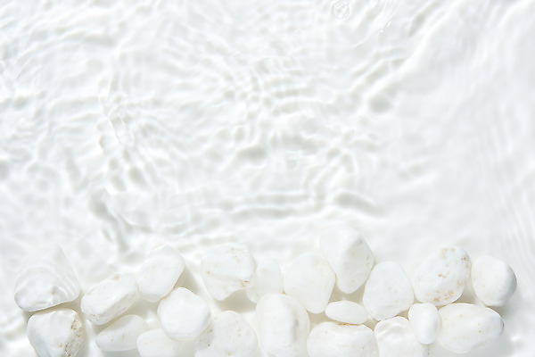 포토 JPG 스튜디오촬영 물결 백그라운드 실내 사람없음 물 하이앵글 조약돌 흰색 오브젝트 흰배경 싱그러움 플랫레이 국내포토 자연요소 뷰포인트 컬러 내부 돌_바위 플랫 파일형식