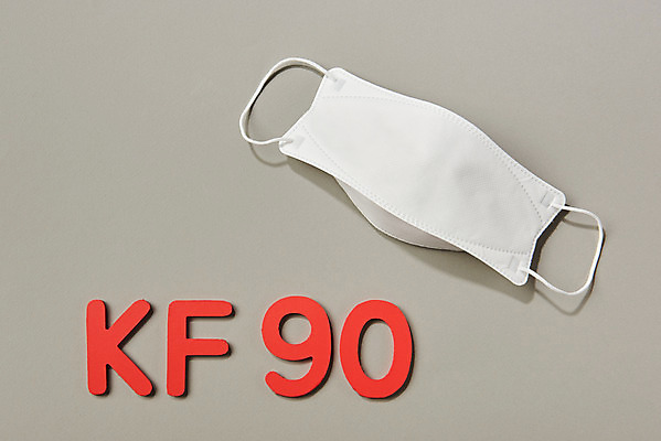 포토 JPG 스튜디오촬영 회색배경 실내 마스크 사람없음 하이앵글 한개 회색 바이러스 질병 사회이슈 예방 감염 폐렴 플랫레이 국내포토 1 뷰포인트 컬러 백그라운드 컨셉 의학 내부 플랫 파일형식