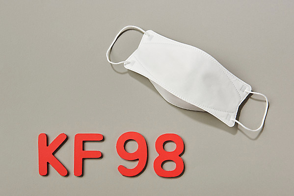 포토 JPG 스튜디오촬영 회색배경 실내 마스크 사람없음 하이앵글 한개 회색 바이러스 질병 사회이슈 예방 감염 폐렴 플랫레이 국내포토 1 뷰포인트 컬러 백그라운드 컨셉 의학 내부 플랫 파일형식