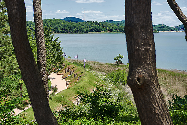 포토 JPG 주간 구름 여행 한국건축 유적지 하늘 풍경 사람없음 야외 관광지 봄 문화재 역사 한국사 강화도 국내여행 명승지 사적지 강화덕진진 남장포대 국내포토 자연요소 계절 건축 고건축 인천 파일형식