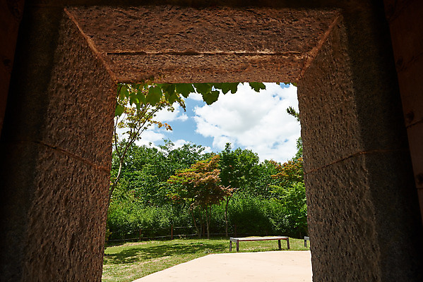 포토 JPG 주간 나무 여행 한국건축 유적지 하늘 풍경 사람없음 야외 관광지 봄 문화재 역사 한국사 강화도 국내여행 명승지 사적지 강화덕진진 덕진돈대 국내포토 자연요소 식물 계절 건축 고건축 인천 파일형식 돈대