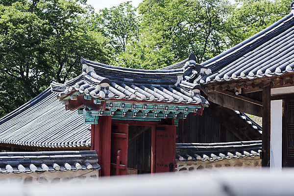 포토 JPG 주간 한국전통 여행 유적지 풍경 사람없음 야외 관광지 세계문화유산 문화재 역사 한국사 조선시대 연천 숭의전 국내포토 자연요소 전통 고건축 한국 경기도 사당 파일형식