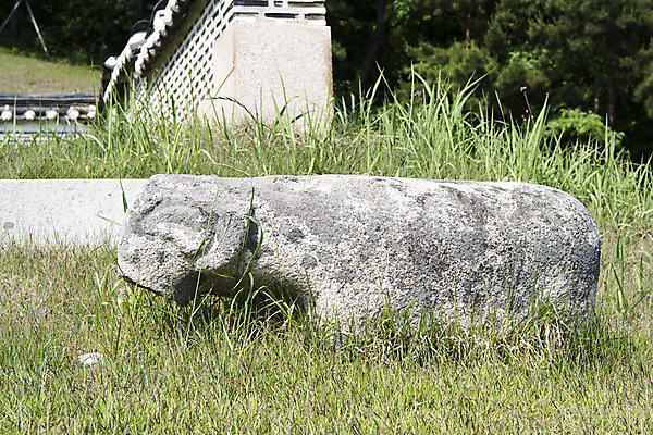 포토 JPG 주간 한국전통 여행 유적지 풍경 사람없음 야외 관광지 세계문화유산 문화재 역사 신라 한국사 연천 연천경순왕릉 국내포토 자연요소 전통 고건축 한국 경기도 왕릉 파일형식