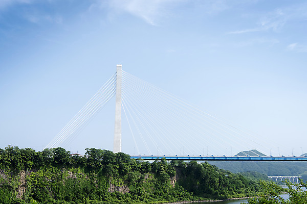 포토 JPG 주간 여행 하늘 한국 풍경 사람없음 야외 관광지 주상절리 가교 연천 임진강 국내포토 자연요소 건축물 아시아 강 경기도 파일형식