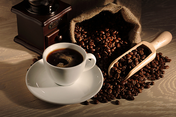 포토 JPG 해외이미지 커피 음료 음식 백그라운드 탁자 아침 콩 사람없음 목재 컵 빛 농작물 세트 태양 갈색 우주 검은색 어둠 침묵 카페 수확 흰색 신선 뜨거움 달콤 아침식사 은색 냄비 설탕 굽기 삼베 가득함 컵받침 질감 자루 그라인더 향 카푸치노 에스프레소 단절 모카 옛날 카페인 해외포토 주간 자연요소 나무 식기 컬러 가구 농업 재료 곡류 상점 식사 소리 맛 솥 구이 받침대 커피용품 파일형식 천_직물 이미지허브