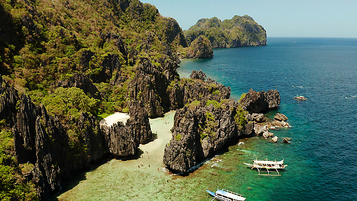 포토 JPG 해외이미지 아시아 모래 바다 섬 여행 자연 휴가 산 안테나 손바닥 풍경 사람없음 야외 물 여름 파란색 여행객 만 암초 석호 이국적 조감도 터키석 해외포토 자연요소 손 계절 나라 컬러 통신 사람 보석 생태계 파일형식 이미지허브