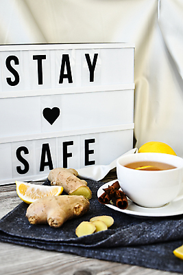 포토 JPG 해외이미지 실내 사람없음 레몬 생강 라이트박스 레몬차 생강차 스테이홈 해외포토 채소 과일 내부 차_음료 파일형식 사회적거리두기 이미지허브