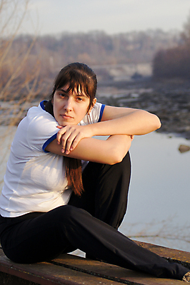 포토 JPG 해외이미지 응시 공원 행복 포즈 자연 갈색머리 건강 한명 미소 풍경 청춘 뷰티 산책 기쁨 달콤 내추럴 러시아인 스타일 해외포토 서양인 1 헤어스타일 시선 공공시설 감정 컨셉 휴식 표정 사람 맛 생태계 파일형식 이미지허브