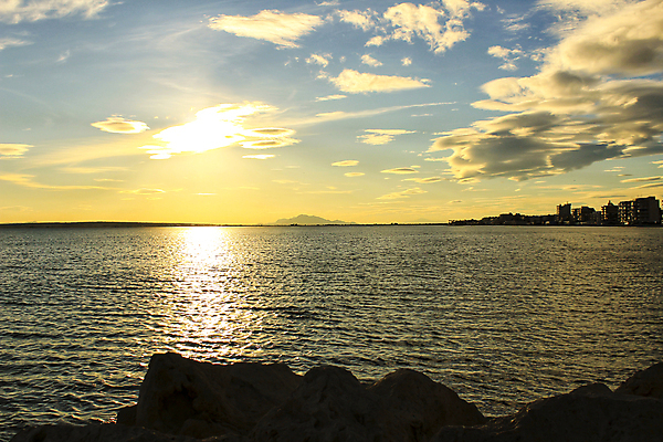 포토 JPG 해외이미지 바다 여행 백그라운드 오렌지 자연 하늘 날씨 휴가 사람없음 야외 빛 컬러풀 햇빛 태양 뷰티 힘 황혼 일몰 놀람 새벽 활발 에너지 만 스페인 황금 저녁 장면 공상 광 알리칸테 수평선 해외포토 자연요소 감정 유럽 컬러 컨셉 과일 표정 노을 야간 생태계 파일형식 이미지허브