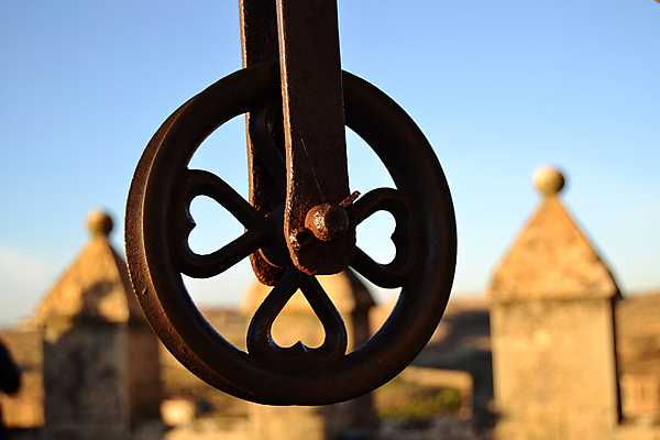 포토 JPG 해외이미지 줄 겨울 곡선 들기 사람없음 물 여름 파란색 금속 봄 블록 수확 가을 공구 업무 오픈 바퀴 뜨거움 원형 그리기 고독 발사 철 양동이 복고 천국 발명 옛날 집게발 추출 해외포토 자연요소 도형 계절 감정 선 컬러 농업 모션 재질 도구 작업 파일형식 이미지허브