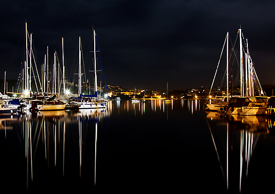 포토 JPG 해외이미지 도로 바다 요트 전등 사람없음 항구 보트 야간 직원 봉 포트 돛대 기간 해외포토 자연요소 길 배_교통 교통시설 조명 파일형식 이미지허브