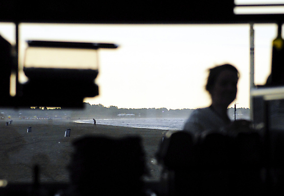 포토 JPG 해외이미지 바다 여행 휴가 휴식 손바닥 사람없음 야자수 태양 여행객 추위 도착 출발 회복 해외포토 자연요소 나무 손 컨셉 사람 파일형식 이미지허브