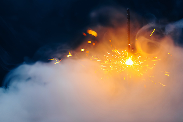 포토 JPG 해외이미지 폭죽 불꽃놀이 사람없음 빛 반짝임 축하 연기 연소 스파클라 해외포토 컨셉 모션 놀이 파일형식 이미지허브