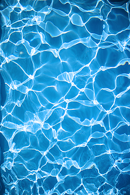 포토 JPG 해외이미지 파도 바다 백그라운드 휴식 사람없음 물 여름 파란색 빛 태양 반사 수영 신선 순수 깊이 블러 불규칙 해외포토 자연요소 계절 컬러 컨셉 수상스포츠 파일형식 이미지허브