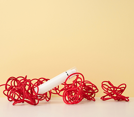 포토 JPG 해외이미지 실내 사람없음 장식 화장품 엉킴 공병 노란배경 목업 해외포토 백그라운드 내부 뷰티 노란색 병_담는 파일형식 이미지허브