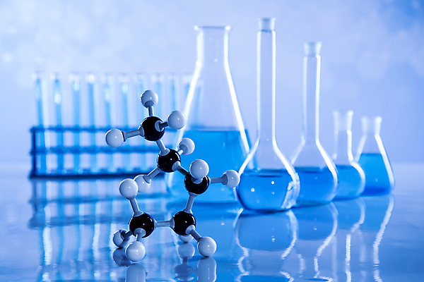 포토 JPG 해외이미지 과학 백그라운드 컨셉 일러스트 유리 건강 현미경 실험 사람없음 파란색 약 반사 장비 투명 액체 실험실 생명공학 플라스크 분석 비커 유리그릇 튜브 발견 화학물질 해외포토 그릇 컬러 의학 재질 실험기구 화학 파일형식 이미지허브