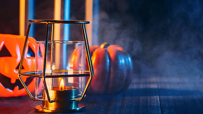 포토 JPG 해외이미지 백그라운드 컨셉 촛불 호박 사람없음 장식 어둠 할로윈 분위기 연기 오브젝트 잭오랜턴 호러 해외포토 채소 초 공포 파일형식 이미지허브