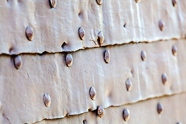 포토 JPG 해외이미지 전통 유럽 길 벽 백그라운드 패턴 건축양식 출입구 주택 사람없음 야외 건물 목재 빛 갈색 노란색 문 금속 수확 오픈 성 중세 역사 신비 철 심볼 묘사 질감 잠금 대문 빛망울 고딕 세르비아 옛날 해외포토 나무 건축물 건축 나라 컬러 컨셉 무늬 농업 재료 재질 보안 파일형식 이미지허브