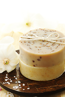 포토 JPG 해외이미지 꽃 신체 자연 주택 건강 사람없음 치료 위생용품 뷰티 쌓기 스파 침묵 목욕 화장품 흰색 바 원형 고급 빨래 허브 순수 유기농 향기 아로마 소금 비누 내추럴 돌봄 위생관리 핸드메이드 해외포토 도형 식물 웰빙 컬러 생활용품 컨셉 가사 의학 모션 관리 건물 소리 청결 생태계 냄새 파일형식 이미지허브