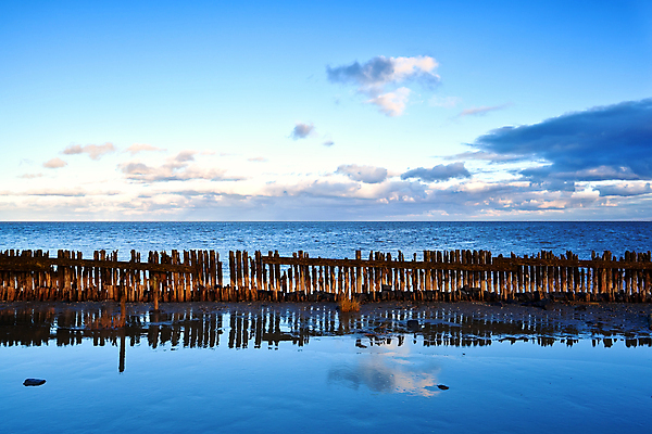 포토 JPG 해외이미지 구름 선 바다 백그라운드 자연 하늘 표면 추상 풍경 사람없음 야외 목재 물 파란색 반사 썰물 네덜란드 방파제 진흙 옛날 수평선 해외포토 자연요소 나무 공공시설 유럽 컬러 무늬 재료 생태계 파일형식 이미지허브