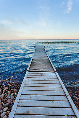 포토 JPG 해외이미지 호수 여행 캐나다 자연 하늘 낚시 풍경 사람없음 야외 목재 물 여름 평화 항구 낭만 고독 방파제 노예 앨버타 몽환 수평선 해외포토 자연요소 나무 계절 공공시설 감정 컨셉 북아메리카 재료 교통시설 레저 생태계 파일형식 이미지허브