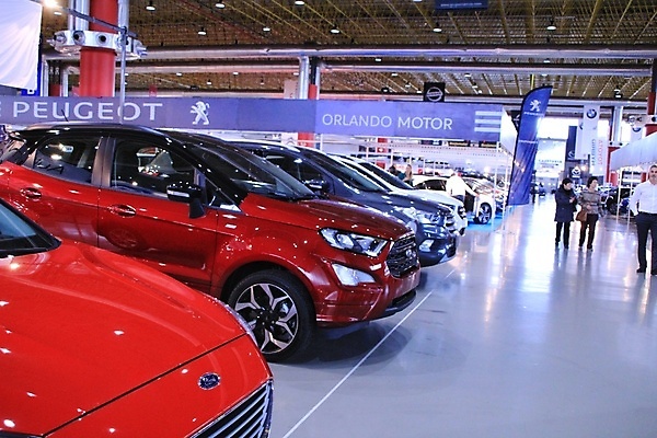 포토 JPG 해외이미지 모델 유럽 스포츠 비즈니스 교통시설 모션 자동차 사람 사람없음 내부 쇼핑 우주 상점 금속 힘 운전 도시 바퀴 발표 전시회 스위스 속도 스포츠카 쇼 소매 잡종 모터 모터쇼 알리칸테 자동 특별함 스타일 해외포토 나라 육상교통 교통 컨셉 재질 전시 시설 파일형식 이미지허브