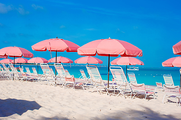 포토 JPG 해외이미지 주간 하늘 해변 사람없음 야외 여름 맑음 여름풍경 파라솔 휴양지 선베드 해외포토 자연요소 계절 바다 의자 날씨 풍경 장소 파일형식 여름_계절 이미지허브