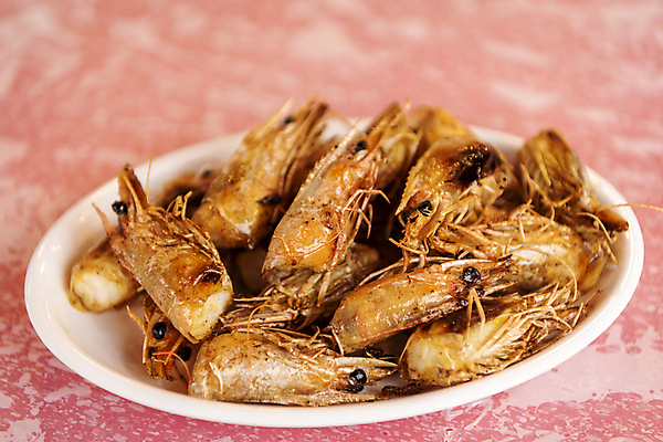 포토 JPG 접시 사람없음 식당 대하 가득함 인천 대가리 대하구이 어시장 제철 새우버터구이 제철음식 국내포토 식기 음식 새우 한국 상점 시장 구이 파일형식